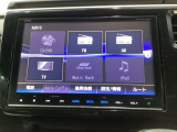 ナビゲーションはフルセグTV対応のGathers純正メモリーナビを搭載しています。Bluetoothオーディオ機能がありますので、スマートフォンなどの音楽も再生できます。