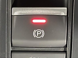 【電子制御パーキングブレーキ】パーキングブレーキを指先だけで操作可能です!力の弱い人にも安心してブレーキをかけていただけます!