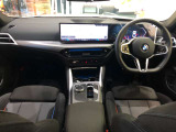 アウトバーンでの走行を見据えたBMWのブレーキシステムはもしもの時にもいち早くマシンを停止してくれます。