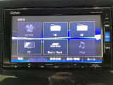 ナビゲーションはフルセグTV対応のGathers純正メモリーナビを搭載しています。Bluetoothオーディオ機能がありますので、スマートフォンなどの音楽も再生できます。