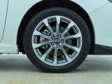 ■SUBARUが、デザインを通じて実現したいこと。それは、エモーショナルなデザインによってお客様の人生をイキイキと彩り、力強く堅実なデザインによって、長く使いたくなる信頼感や安心感を提供することです。