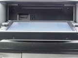 純正メモリーナビ(KJ119D-W) CD再生  フルセグTV Bluetooth対応★携帯電話にダウンロードした音楽が車内でも楽しめます。ハンズフリー通話も可能です !