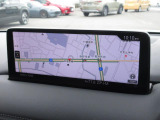 マツダコネクトの10.25インチワイドセンターディスプレイです。『Android Auto』『Apple CarPlay』や独自のコネクテッドサービスに対応したインターフェイスシステムです。