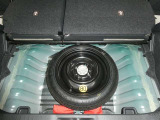スペアタイヤ付きです!車に常時装備することで、もしもの時の備えとしてすごく安心です♪