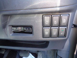 運転席操作部です!わからないスイッチ類や操作部はお気軽にお問い合わせ下さい!