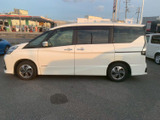 セレナ 1.2 e-POWER ハイウェイスター V 