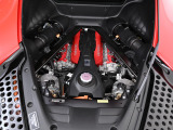4.0L V8ツインターボエンジンに加え、3基のモーターを搭載したプラグインハイブリッドモデルでございます。