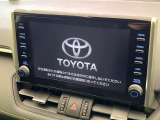 【ナビ機能付きディスプレイオーディオ】ナビ機能搭載の他、お持ちのスマートフォンと連携して、ナビやbluetoothでの音楽再生が可能です♪デザインはもちろん操作性も良好!