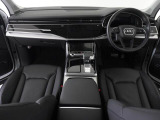 Audiのインテリアはエクステリア同様、優れたデザイン性とクオリティ、そして機能性を兼ね備えております。