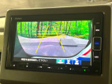 【バックカメラ】駐車時に後方がリアルタイム映像で確認できます。大型商業施設や立体駐車場での駐車時や、夜間のバック時に大活躍!運転スキルに関わらず、今や必須となった装備のひとつです!