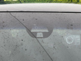 【シティブレーキアクティブシステム】走行中に前方の車両等を認識し、衝突しそうな時は警報とブレーキで衝突回避と被害軽減をアシスト。より安全にドライブをお楽しみいただけます。