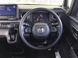 【Honda SENSING】いつもの道で、高速道路などで、安心・快適な運転を支援します。先進の安全運転機能システム搭載。