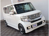 【車屋】として、長く車業界に従事した経験豊富なスタッフが多数在籍しております。