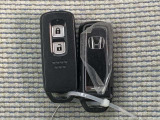 スマートキーでワンタッチで鍵の開け閉め可能です