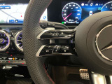握りやすいハンドルの形状をしておりますので、お客様の運転をサポートしてくれます!