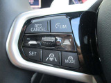 アクティブクルーズコントロール装備です。設定速度をキープしつつ、車間距離を優先し安全走行を可能と致します。長距離ドライブにマストな装備です。