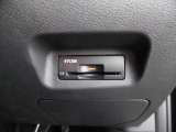 ETCは運転席の下側に装備されています