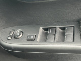 運転席窓操作部スイッチの画像です。