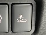 【三菱e-Assist】走行中に前方の車両等を認識し、衝突しそうな時は警報とブレーキで衝突回避と被害軽減をアシスト。より安全にドライブをお楽しみいただけます。