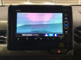 ギヤをR(バック)に入れるとナビの画面に後ろの映像が映るリアカメラ付です。後退時、コンディションが悪い視界でもカラーバックモニターがドライバーをサポートします。
