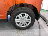 納車前にはプロのメカニックが点検、整備を行いますので安心してお乗り頂けます!!