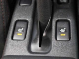 寒い時期でも快適なドライブをサポートするシートヒーターが装備されています。