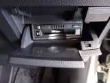 運転席お膝元にETCカード挿入口がございます。