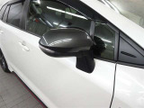 広々とした車内空間に優れた燃費性能。更にデザインも上質で人気のお車です!