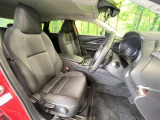 運転席シート廻りは使用感も少なく、良好な状態となっています。丁寧に使われていたことがよくわかりますね。