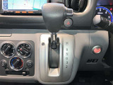 シフト操作もしやすく快適な運転を楽しんでいただけます♪