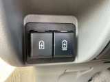 前席シートは充電することが可能です