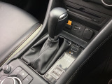 アクセルペダルを踏み込む量や速さに応じて変速パターンをし、人馬一体の運転感覚を発揮してくれる6速オートマ!