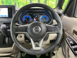 【ステアリングスイッチ】運転中、前方から目線をそらすことなく、オーディオ等の操作が可能な便利機能!安心&快適なドライブを演出してくれます♪