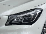 ●LEDヘッドライト:夜間走行時も良好な視界を確保し安心して運転できる高輝度LEDヘッドライトを装備!点灯速度が早く、消費電力も抑えられています。