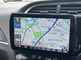 お出かけの際に安心のナビ付です☆バックカメラ機能で駐車もスムーズに行えます。