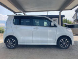当店は軽自動車専門店です。専門店だからこそ、「良質」な軽自動車を豊富に取り揃えています。