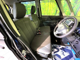 運転席シート廻りは使用感も少なく、良好な状態となっています。丁寧に使われていたことがよくわかりますね。