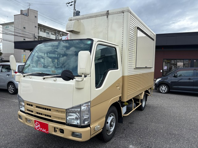 エルフ  キッチンカー