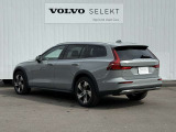 ◆バック/万が一を考え、安全性を重視する方に選ばれているVOLVO車。ドアを開閉するとその重み・厚みに驚くはず