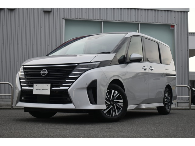 セレナ 1.4 e-POWER ハイウェイスター V 