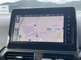 純正ナビ装備で知らない土地へのお出かけも安心☆地デジTVやスマートフォンとの連携を大画面でお楽しみいただけます♪