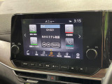 【メーカー純正ナビ】インテリアに溶け込むスタイリッシュな「専用設計」メーカーナビを装備♪視認性や操作性など基本性能にも優れ、より上質なカーライフをお楽しみいただけます。