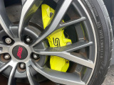 【6POTブレンボ製キャリパー】ハイパワー車両には強力なブレーキが必須!世界のスーパーカーにも採用されるイタリアの高級メーカー「ブレンボ」を装着!色鮮やかなキャリパーがスポーティな印象を引き立てます♪
