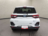 バックカメラが付いているので後方確認が非常にしやすいです。今や運転初心者も熟練者も必須装備!ついていて損はないですね♪