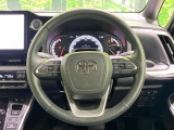 【純正革巻きステアリング】上質な革を使用することで、手にしっかり馴染みとても運転しやすいハンドルです♪