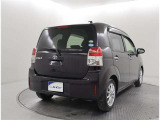 お車のバックスタイルのお写真です(^_-)-☆