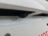 バックカメラが付いているので後方確認が非常にしやすいです。今や運転初心者も熟練者も必須装備!ついていて損はないですね♪
