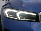LEDヘッドライトを装備しております、従来のキセノンやハロゲンランプと比べ夜間での視界確保に貢献します。