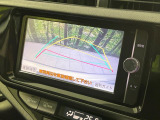 【バックカメラ】駐車時に後方がリアルタイム映像で確認できます。大型商業施設や立体駐車場での駐車時や、夜間のバック時に大活躍!運転スキルに関わらず、今や必須となった装備のひとつです!