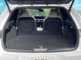 普段のお買い物や通勤、送迎等に十分な荷室スペースを確保しております。セカンドシートを倒すと、大きな荷物の積載も可能です♪